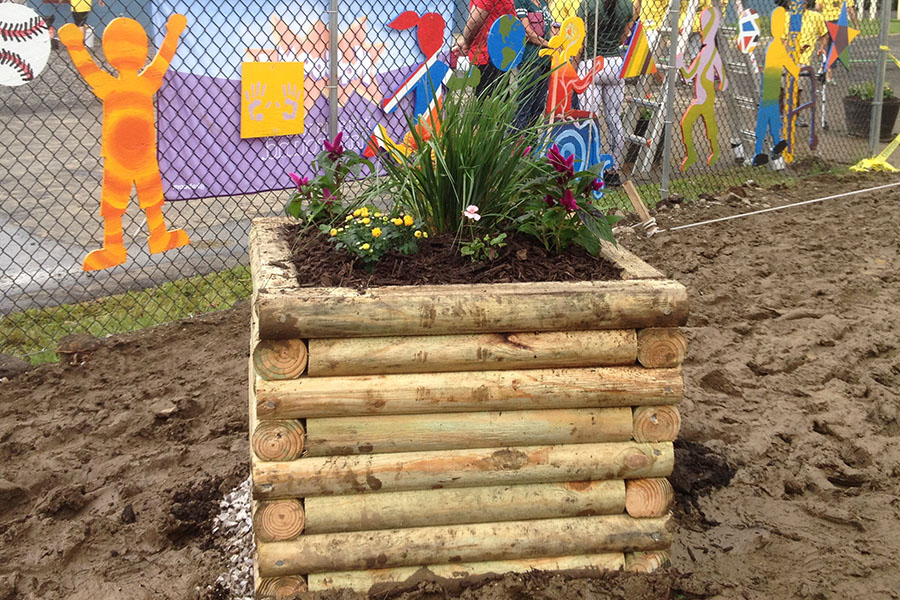 How To Build A Planter Box Kaboom, Can You Build With Landscape Timbers